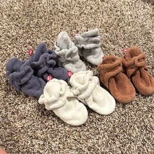 Cozy Zutano Baby Booties Set - Cream, Gray, Brown, and Blue